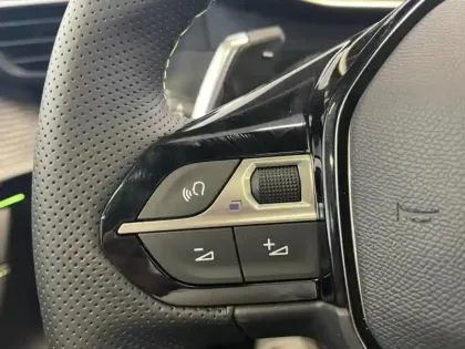 Photo 14 Peugeot 208  1.2 PureTech 130ch S&S GT Pack EAT8