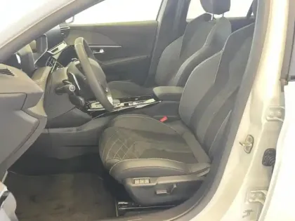 Photo 12 Peugeot 208  1.2 PureTech 130ch S&S GT Pack EAT8