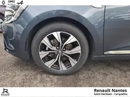 Photo 8 Renault Clio  E-Tech hybride 140ch Limited