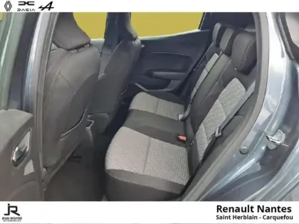 Photo 13 Renault Clio  E-Tech hybride 140ch Limited
