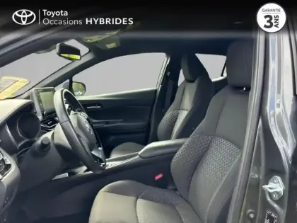 Photo 10 Toyota C-HR  2.0 Hybride 184ch Dynamic Business E-CVT
