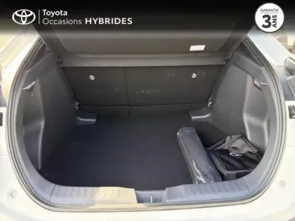 Photo 9 Toyota C-HR  1.8 Hybride 140ch Graphic MY26