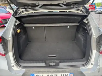 Photo 28 Renault Captur  1.6 E-Tech hybride 145ch Techno