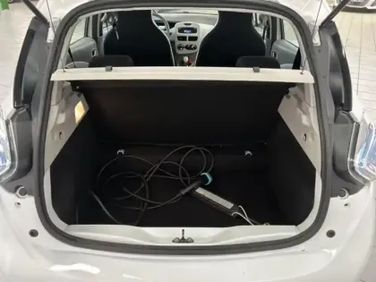 Photo 8 Renault Zoé Zoe Life charge normale R90 MY19