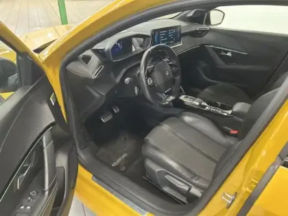 Photo 6 Peugeot 208  e- 136ch GT