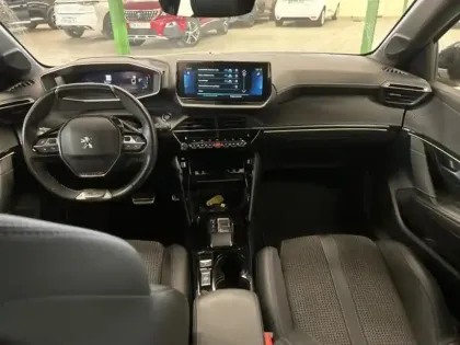 Photo 7 Peugeot 208  e- 136ch GT