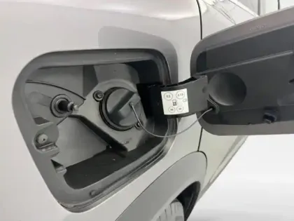 Photo 9 Renault Captur  1.6 E-Tech hybride 145ch Techno Fast Track