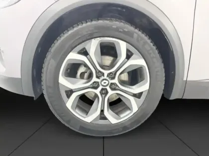 Photo 10 Renault Captur  1.6 E-Tech hybride 145ch Techno Fast Track