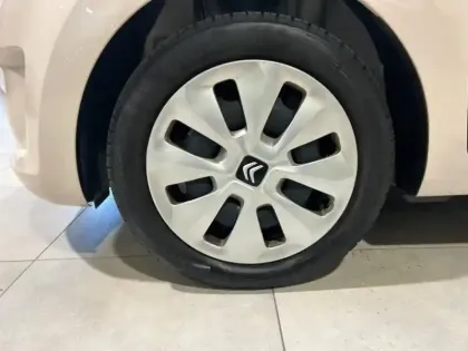 Photo 13 Citroën C1  VTi 72 S&S Feel 5p E6.d