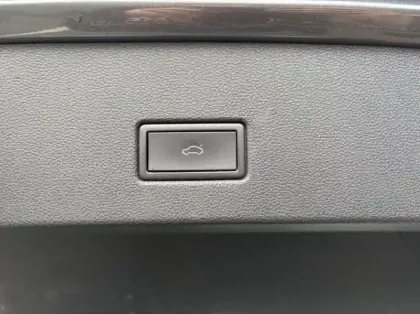 Photo 7 Volkswagen T-roc  1.0 TSI 110ch Active