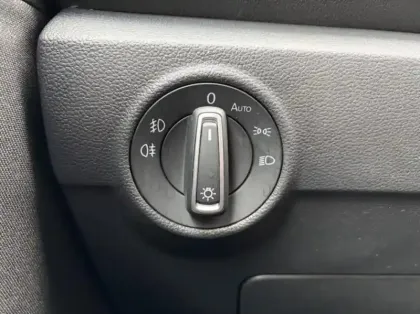 Photo 14 Volkswagen T-roc  1.0 TSI 110ch Active