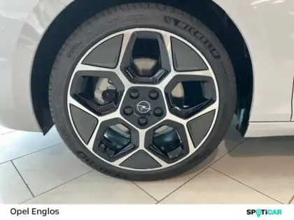 Photo 12 Opel Astra  1.2 Turbo Hybrid 145ch Ultimate e-DCT 6