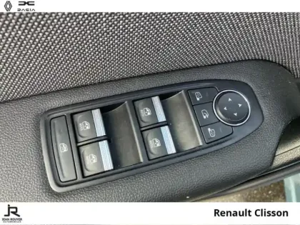 Photo 5 Renault Symbioz  1.6 E-Tech full hybrid 145ch Techno