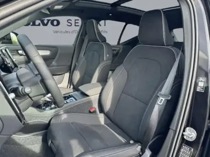 Photo 8 Volvo Xc40  B3 163ch Black Edition DCT 7