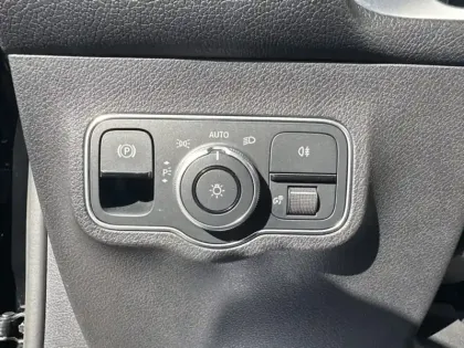 Photo 13 Mercedes GLB 200 d AMG Line