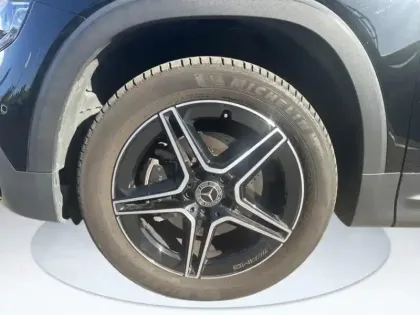 Photo 8 Mercedes GLB 200 d AMG Line