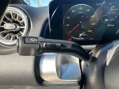 Photo 18 Mercedes GLB 200 d AMG Line