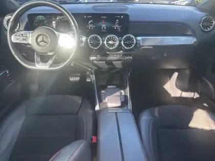 Photo 10 Mercedes GLB 200 d AMG Line