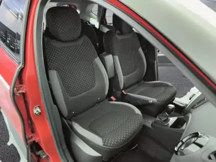 Photo 8 Renault Captur  dCi 90 EDC Intens