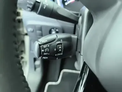 Photo 17 Citroën C3  PureTech 110 EAT6 Elle