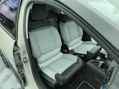 Photo 8 Citroën C3  PureTech 110 EAT6 Elle