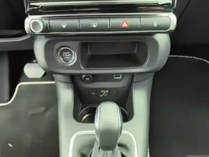 Photo 12 Citroën C3  PureTech 110 EAT6 Elle