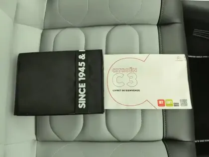 Photo 15 Citroën C3  PureTech 110 EAT6 Elle