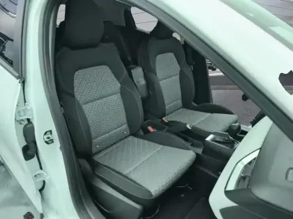 Photo 8 Renault Clio  E-Tech hybride 145 Evolution