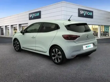 Photo 29 Renault Clio  E-Tech hybride 145 Evolution