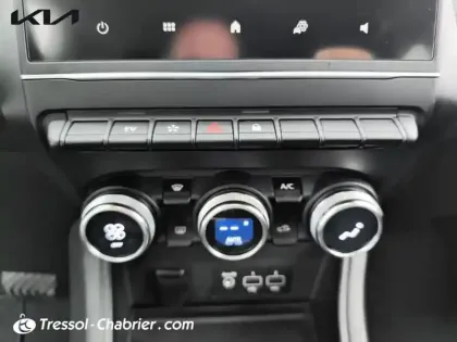 Photo 12 Renault Captur  E-Tech 145 - 21 Intens