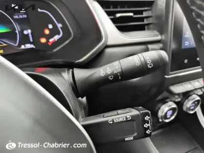 Photo 17 Renault Captur  E-Tech 145 - 21 Intens
