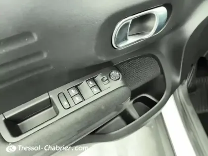 Photo 27 Citroën C3 Aircross  PureTech 110 S&S BVM6 Rip Curl