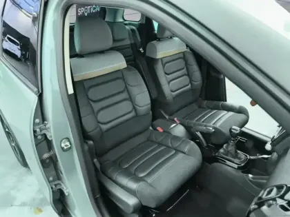 Photo 8 Citroën C3 Aircross  PureTech 110 S&S BVM6 Shine Pack