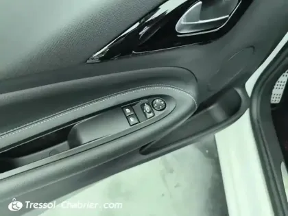 Photo 27 DS DS 3  PureTech 110 S&S EAT6 Performance Line