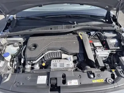 Photo 6 Peugeot 208  Allure Hybrid 110 ch e-DCS6