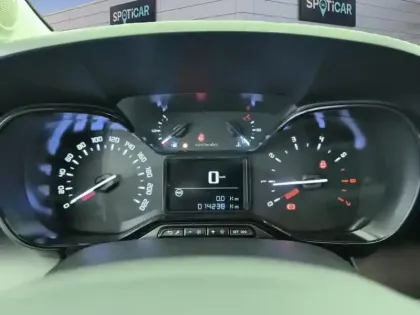 Photo 20 Citroën C3 Aircross  PureTech 110 S&S BVM6 C-Series