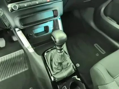 Photo 23 Citroën C3 Aircross  PureTech 110 S&S BVM6 C-Series