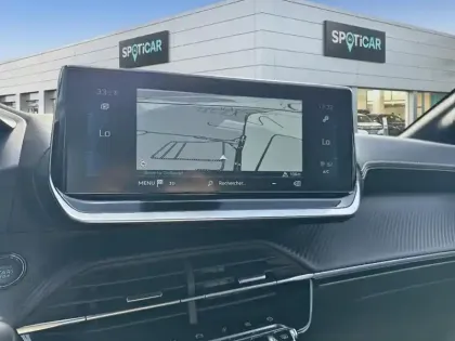 Photo 20 Peugeot 208  PureTech 100 S&S EAT8 GT