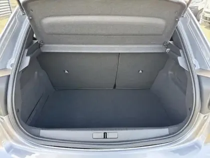 Photo 7 Peugeot 208  PureTech 100 S&S EAT8 GT