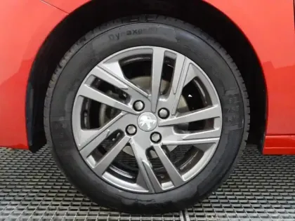 Photo 10 Peugeot 208  1.2 PureTech 75ch S&S Style