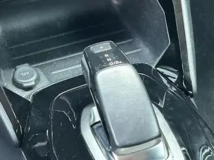 Photo 12 Peugeot 2008  e- 136ch Allure Business