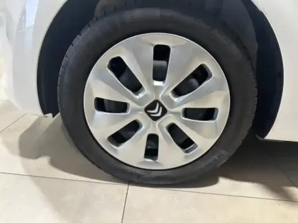 Photo 5 Citroën C1  VTi 72 S&S Feel 5p E6.d