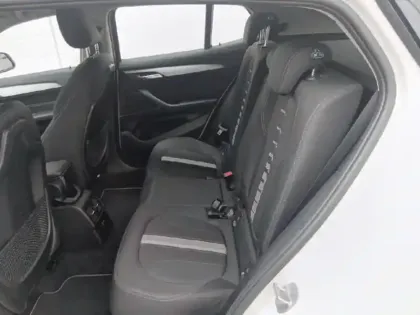 Photo 7 BMW X2  sDrive18dA 150ch Lounge Euro6d-T