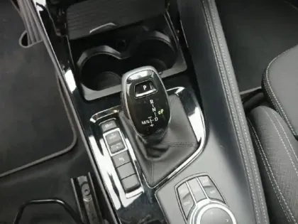 Photo 9 BMW X2  sDrive18dA 150ch Lounge Euro6d-T