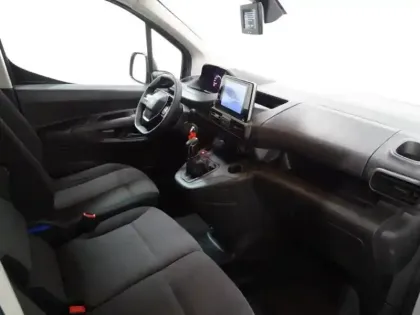 Photo 10 Peugeot Partner  Standard 1000kg BlueHDi 100ch S&S BVM5 Premium