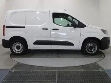 Photo 5 Peugeot Partner  Standard 1000kg BlueHDi 100ch S&S BVM5 Premium