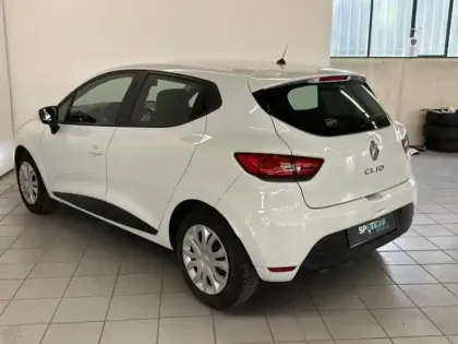 Photo 14 Renault Clio  Sté 1.5 dCi 90ch energy Air MédiaNav E6C