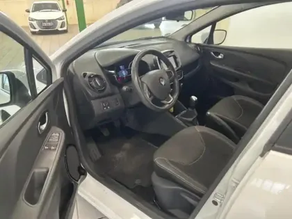 Photo 5 Renault Clio  Sté 1.5 dCi 90ch energy Air MédiaNav E6C