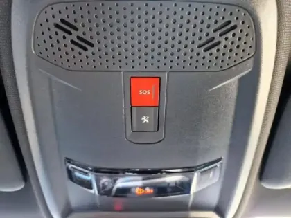 Photo 12 Peugeot 208  1.2 PureTech 100ch S&S GT Pack EAT8