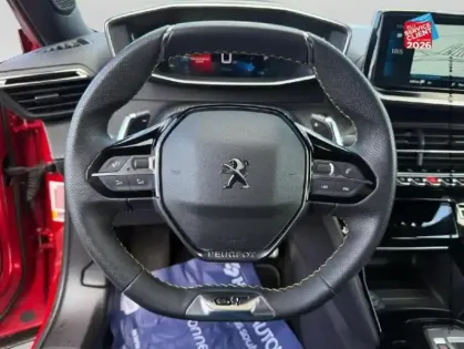 Photo 11 Peugeot 2008  1.2 PureTech 130ch S&S GT EAT8